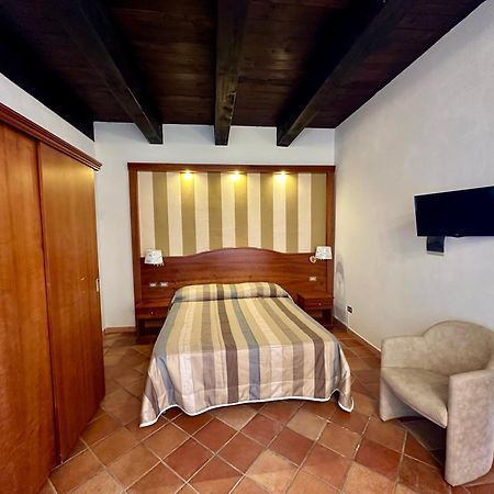 Oriolo  Agriturismo Cervinace מראה חיצוני תמונה