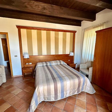 Oriolo  Agriturismo Cervinace מראה חיצוני תמונה