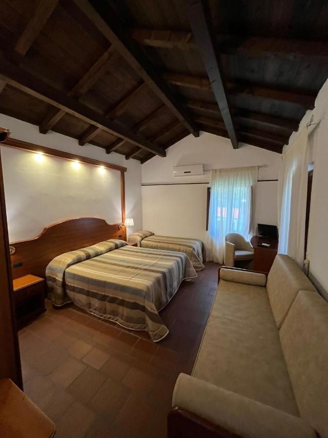 Oriolo  Agriturismo Cervinace מראה חיצוני תמונה